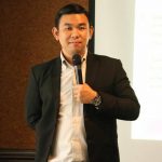 อาจารย์ภูมินทร์ มีขันหมาก วิทยากรสมายล์ยิ้ม