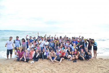 Teambuilding On The Beach
